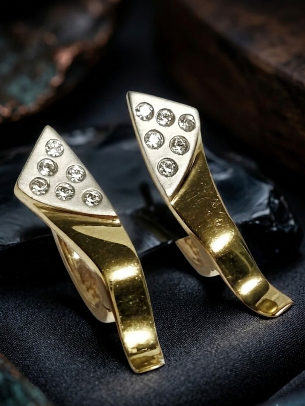 14K Gold Wave White & Yellow w/ stones Earrings 1"
